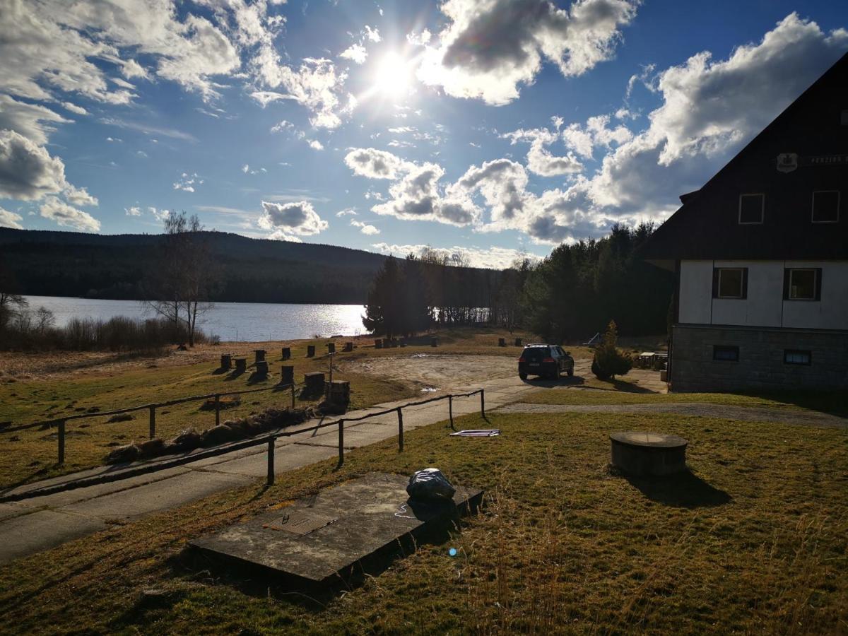 Hotel Penzion Tomy Na Pláži Frymburk nad Vltavou Exterior foto